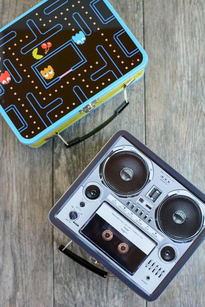 How To Make A Busy Box For Toddlers 4 Learn how to make a busy box for toddlers. These boxes are easy to customize and perfect for keeping toddlers occupied at a restaurant, on a plane, while mom is nursing and more!