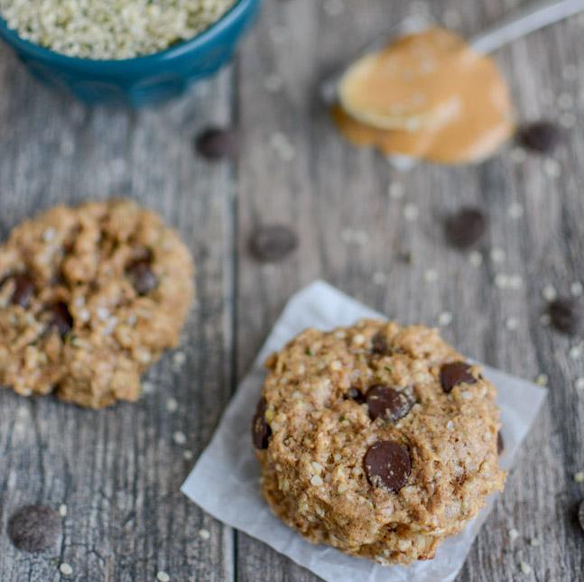 Super Seeds: A Guide to the Nutritional Benefits of Flax, Chia, Hemp, Pumpkin, and Sunflower Seeds 12 peanut butter hemp cookies